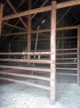 polebarn